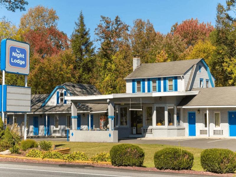 Pocono Night Lodge Bartonsville Exterior photo